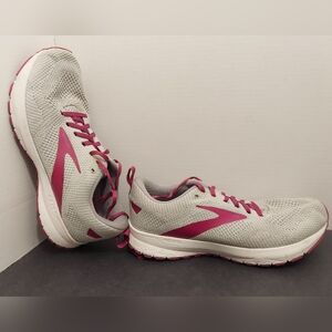 Brooks Revel 5 Grey White Baton Rouge Running Shoes Women Size 10.5 1203611B033